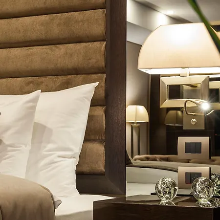 Hotel Saint Boutique Hotel, Small Luxury