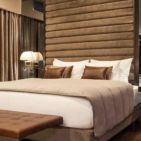 Saint Ten Boutique Hotel, Small Luxury Hotels