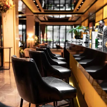 Отель Saint Ten Boutique Hotel, Small Luxury Hotels 5*