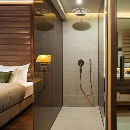 Saint Ten Boutique Hotel, Small Luxury Hotels 5*