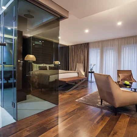 Отель Saint Ten Boutique Hotel, Small Luxury Hotels