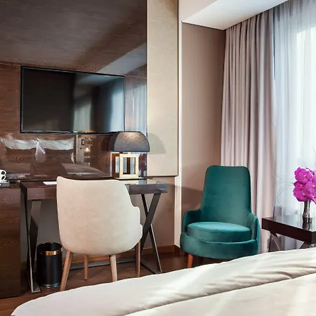 Отель Saint Ten Boutique Hotel, Small Luxury Hotels 5*