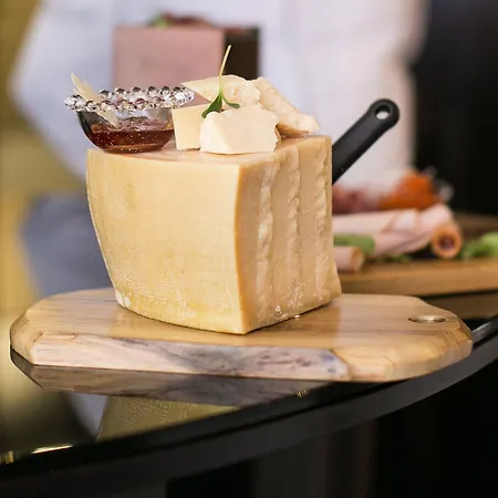 Отель Saint Ten Boutique Hotel, Small Luxury Hotels 5*