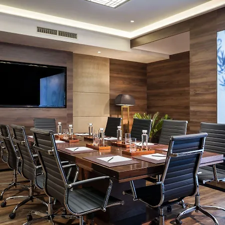 Saint Ten Boutique Hotel, Small Luxury Hotels Белград