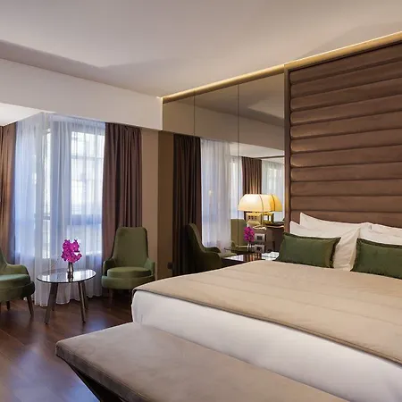 Saint Boutique Hotel, Small Luxury Hotel 5*