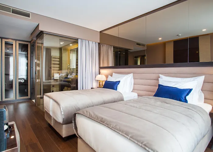 Saint Ten Boutique Hotel, Small Luxury Hotels 5* Belgrade