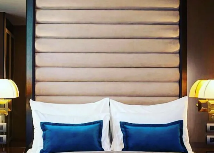 Hotel Saint Ten Boutique Hotel, Small Luxury Hotels Belgrade