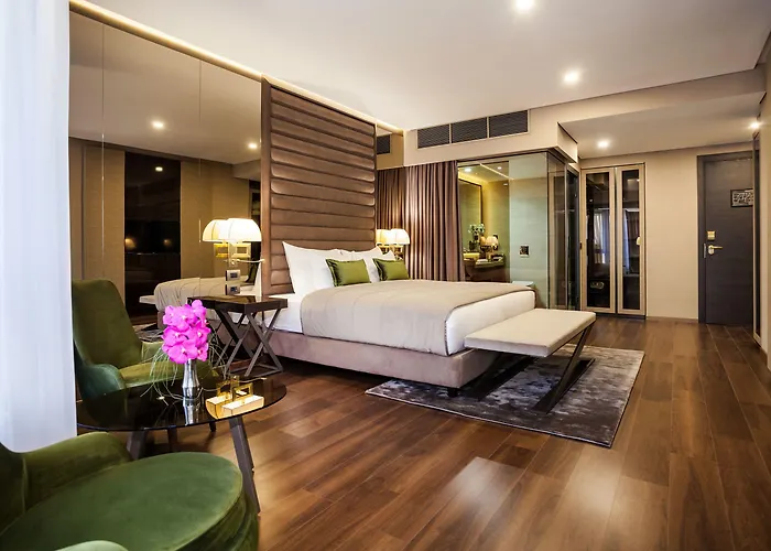 Hotel Saint Ten Boutique Hotel, Small Luxury Hotels 5*