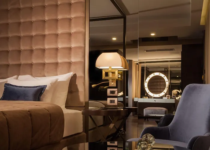 Saint Ten Boutique Hotel, Small Luxury Hotels Belgrade